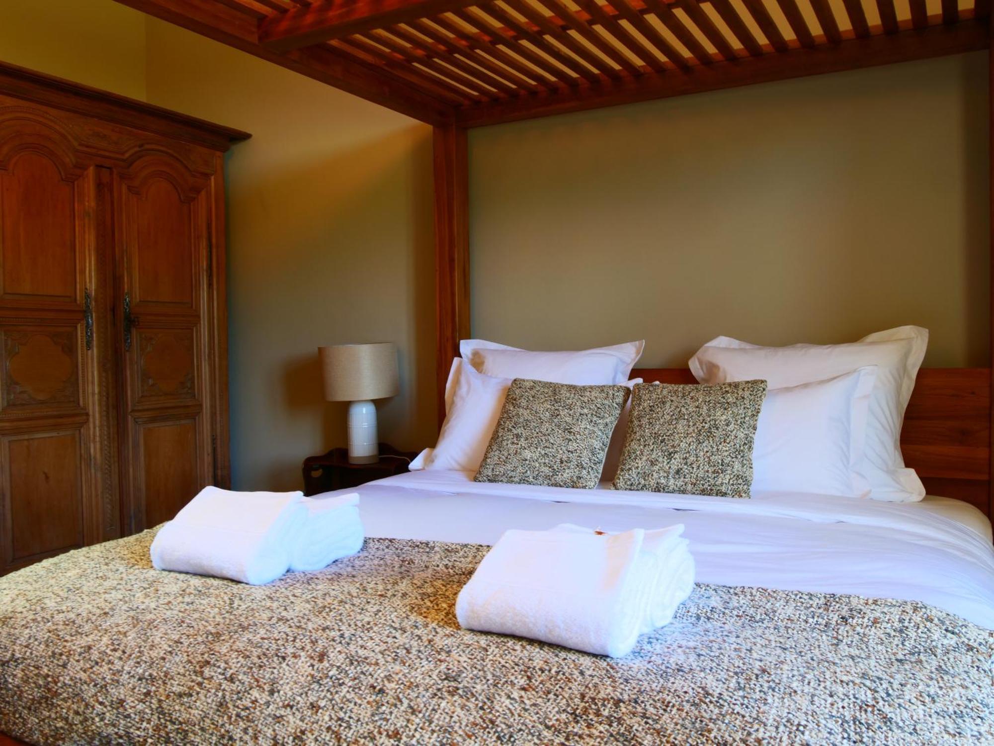 Domaine Du Cloitre Bed and Breakfast Pleneuf-Val-Andre Exteriör bild